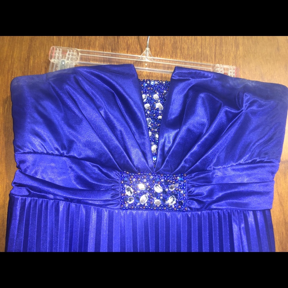 Prom Dress! MyMichelle Brand! Purple and has beautiful jewels!